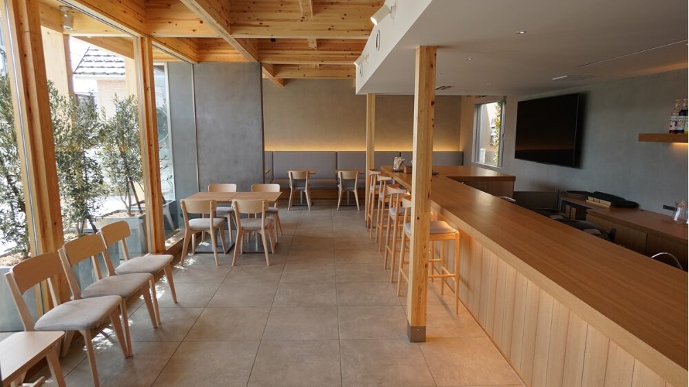 「サクラカフェテラス」1階