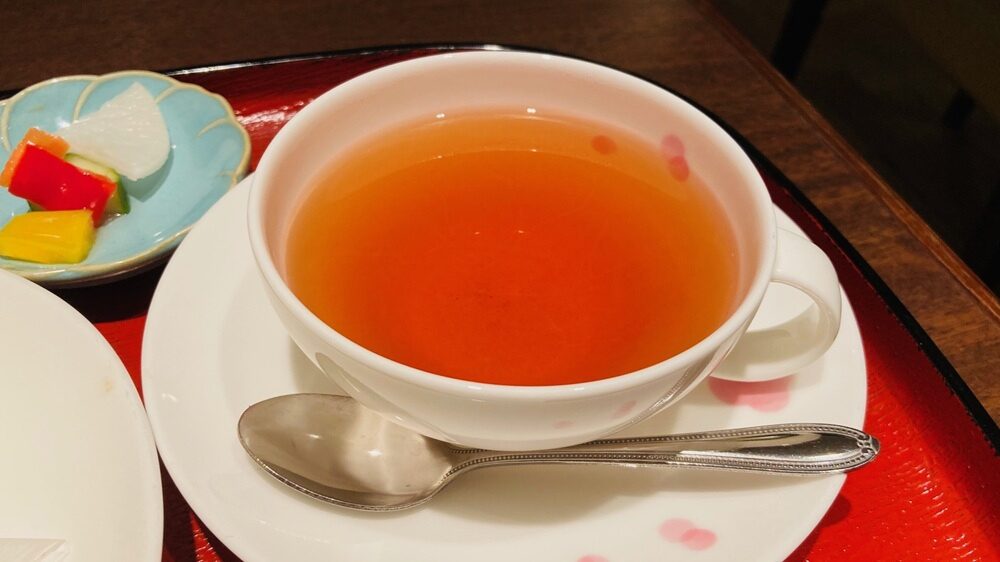 すっきりした味わいの「加賀紅茶」